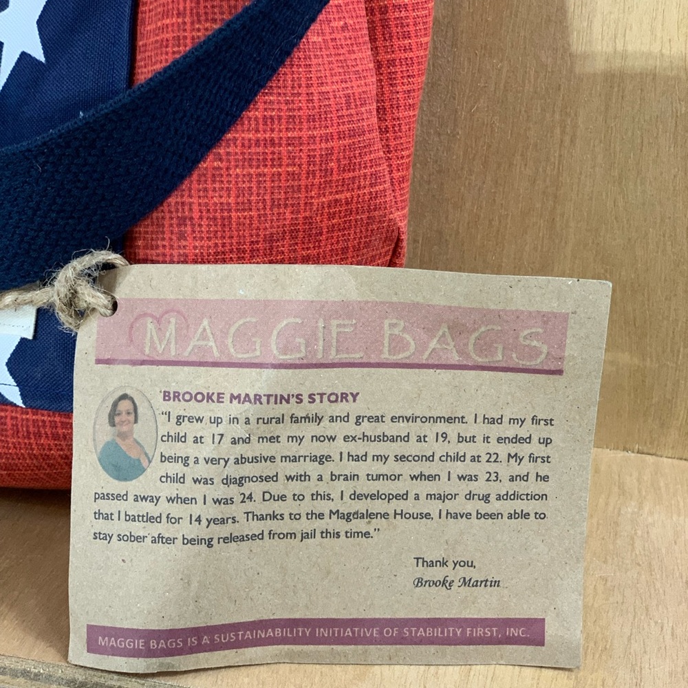 Maggie Bag. Flag In Design - Picture 4 of 5
